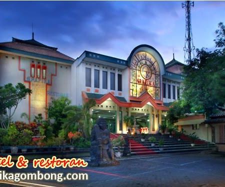 Grafika Hotel Dan Resto Gombong  Экстерьер фото