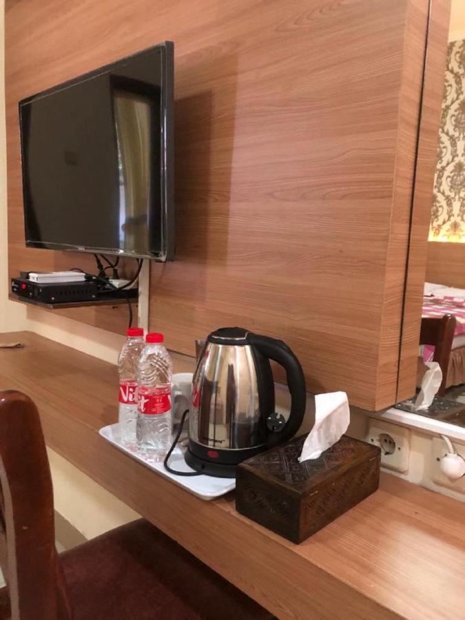 Grafika Hotel Dan Resto Gombong  Экстерьер фото